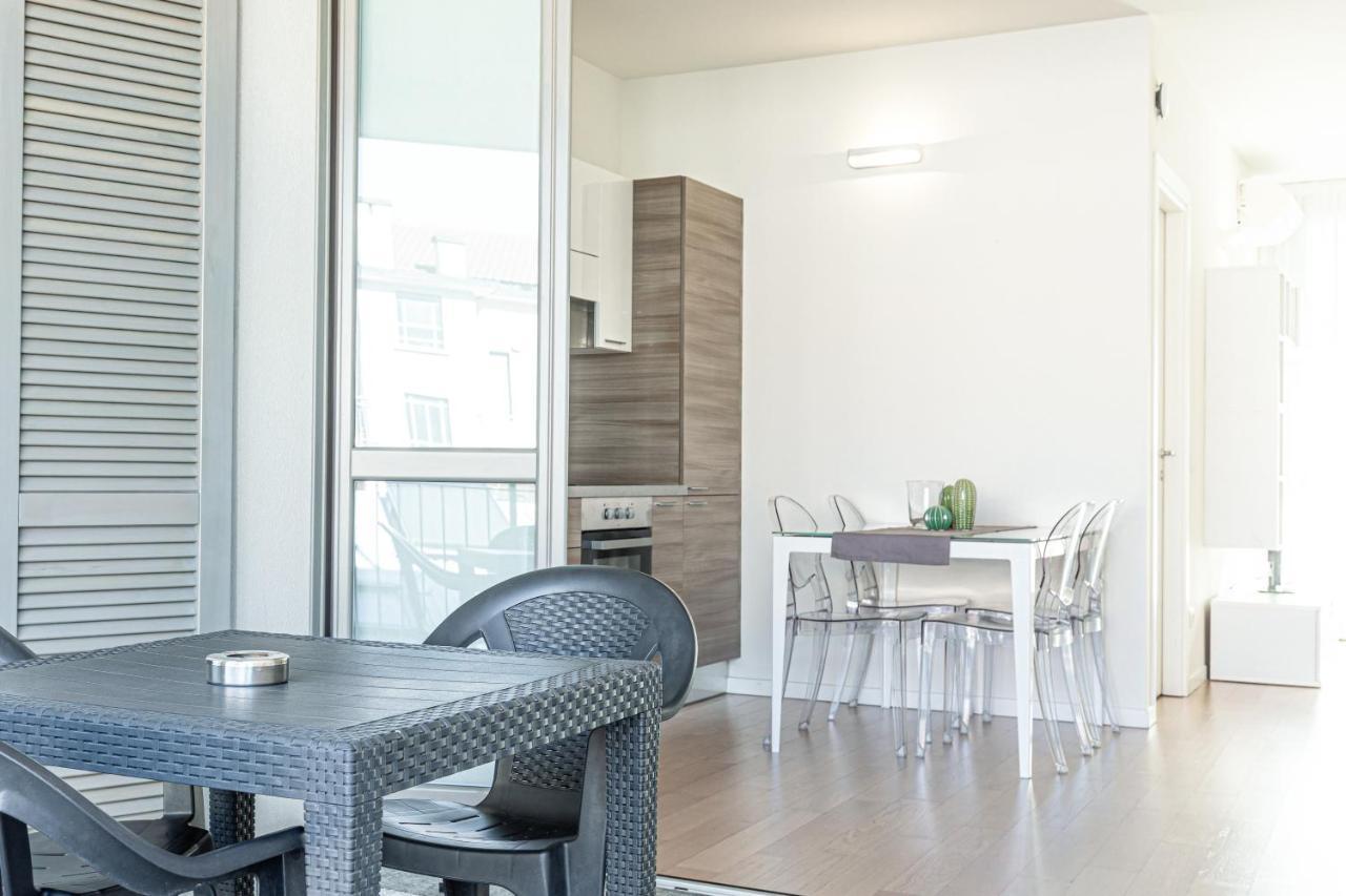 Alfa Bicocca Apartments Milan Bagian luar foto