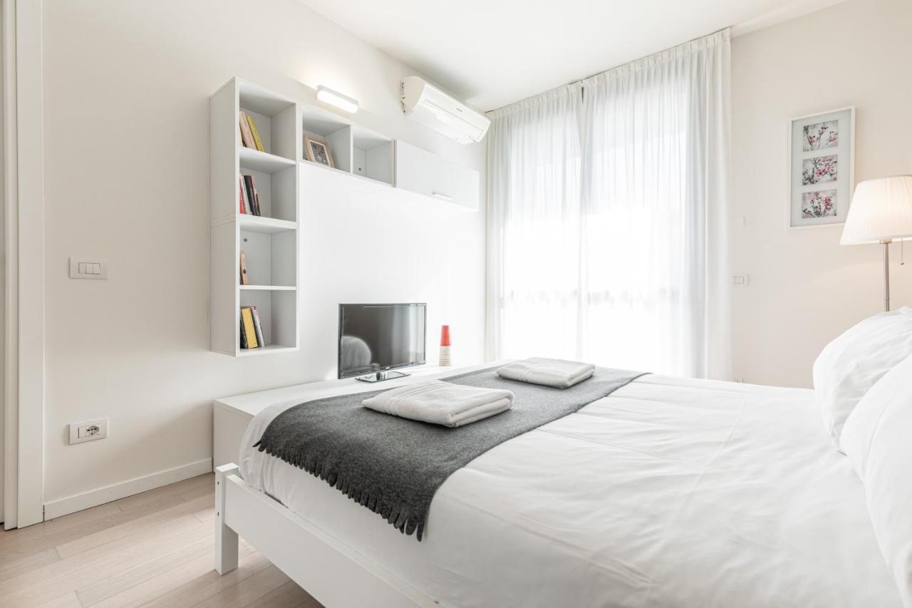 Alfa Bicocca Apartments Milan Bagian luar foto